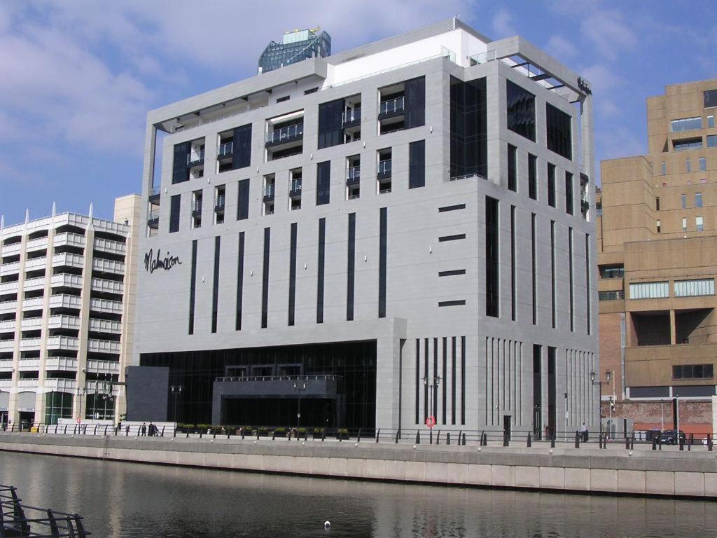 Liverpool City Princes Dock Apartment Exterior photo